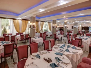رستوران  هتل جهانگردی 1 کرمان