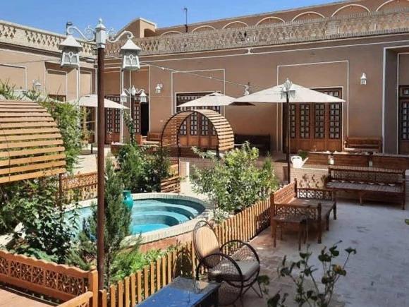 اقامتگاه سنتی پارسیک یزد اقامتگاه سنتی پارسیک یزد