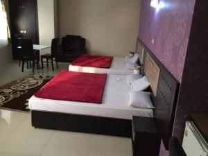 هتل پرشین گلف درگهان هتل پرشین گلف درگهان