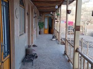 اقامتگاه بوم گردی سنگتراشان خرم آباد اقامتگاه بوم گردی سنگتراشان خرم آباد