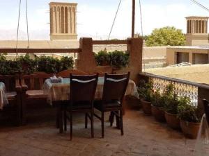 اقامتگاه سنتی عمارت بارمان یزد اقامتگاه سنتی عمارت بارمان یزد