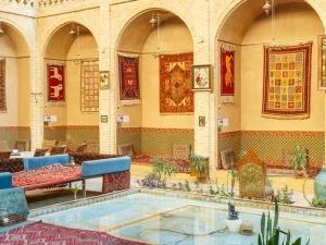 اقامتگاه سنتی عمارت بارمان یزد اقامتگاه سنتی عمارت بارمان یزد