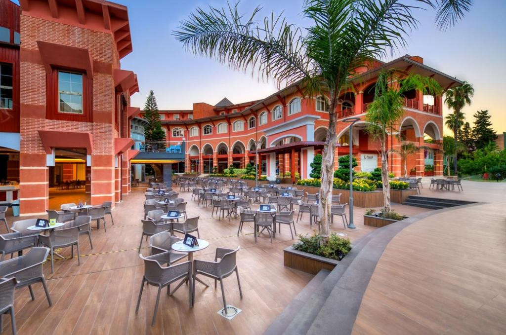 هتل کلاب مگا سرای بلک آنتالیا