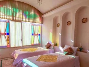 اقامتگاه بوم گردی ملک کاشان اقامتگاه بوم گردی ملک کاشان