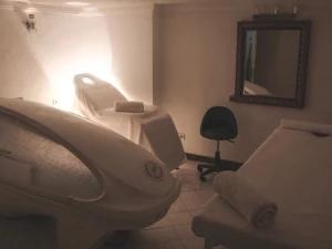 اتاق ماساژ هتل مروارید خزر نور اتاق ماساژ هتل مروارید خزر نور