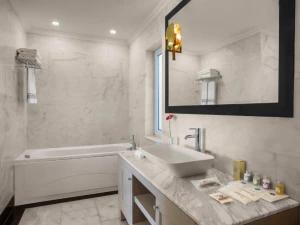 هتل آی سی سانتای فامیلی بلک آنتالیا هتل آی سی سانتای فامیلی بلک آنتالیا