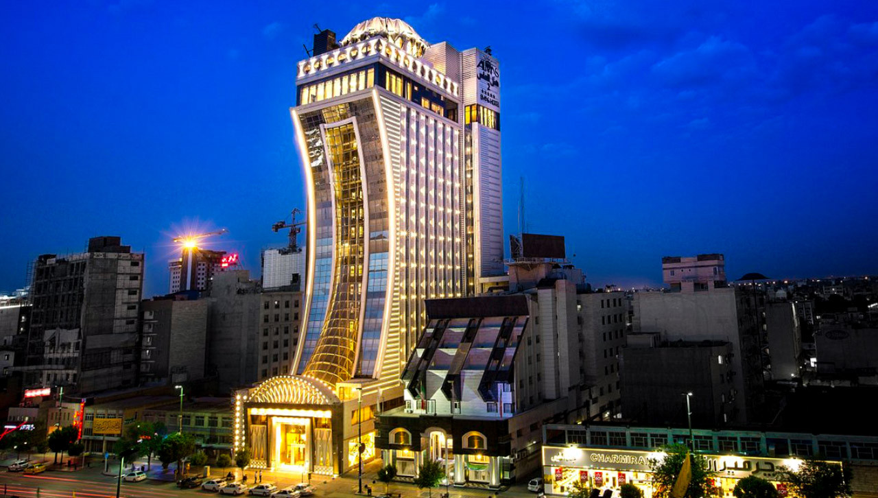 هتل الماس 2 مشهد