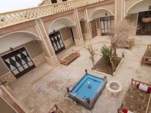 اقامتگاه سنتی مادر بزرگ ورزنه اقامتگاه سنتی مادر بزرگ ورزنه