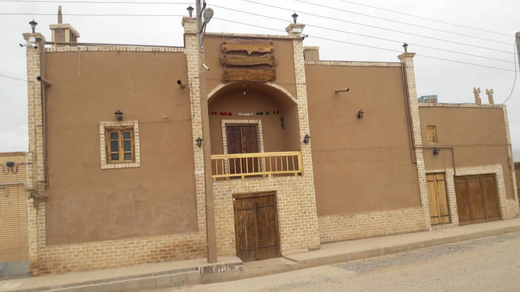 اقامتگاه بوم گردی رمضان بیک کاشمر