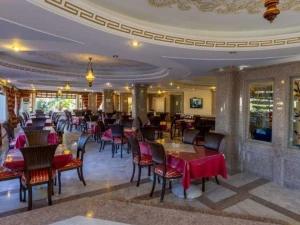 رستوران هتل پدیدار خزر رودسر رستوران هتل پدیدار خزر رودسر