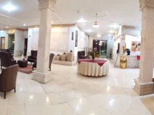 هتل شاپورخواست خرم آباد