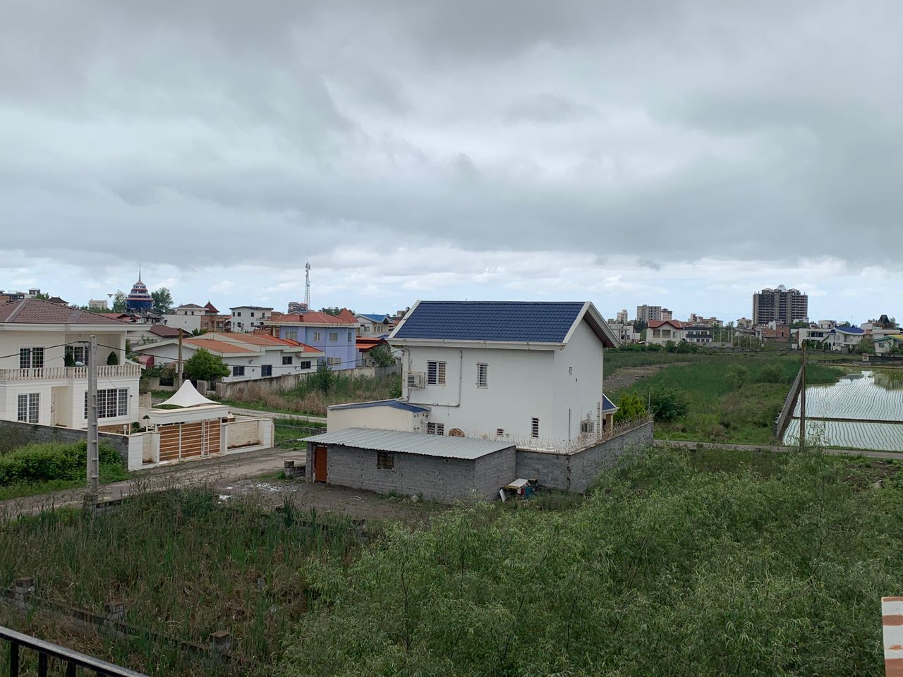 آپارتمان نوساز ارغوان vip هچیرود 