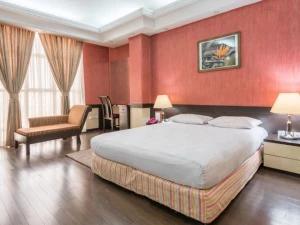 فضای داخلی هتل پاریز تهران فضای داخلی هتل پاریز تهران