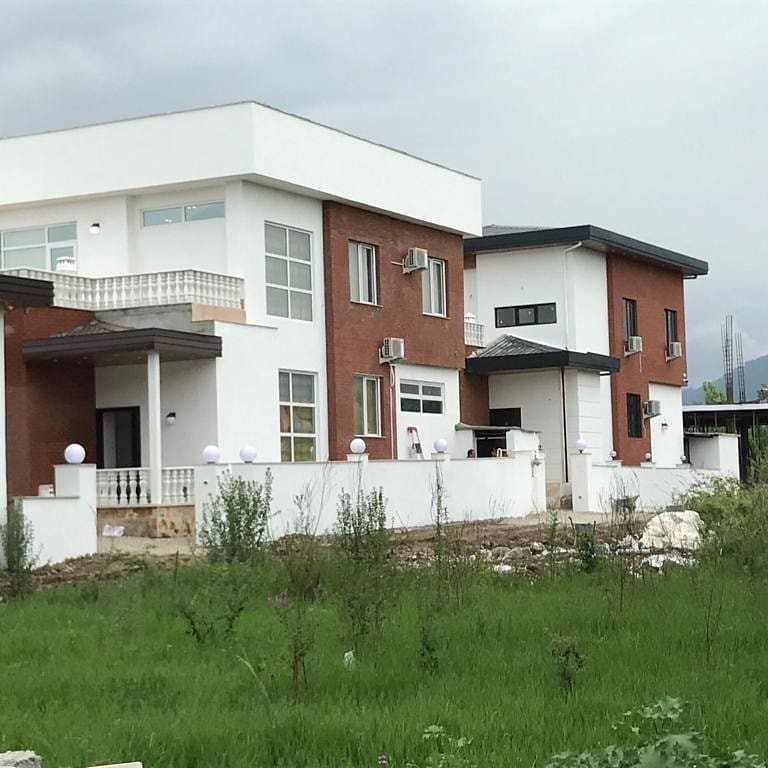 ویلا استخردار الماس قو متل قو