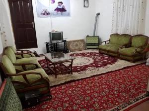 سوئیت عباسی فومن سوئیت عباسی فومن