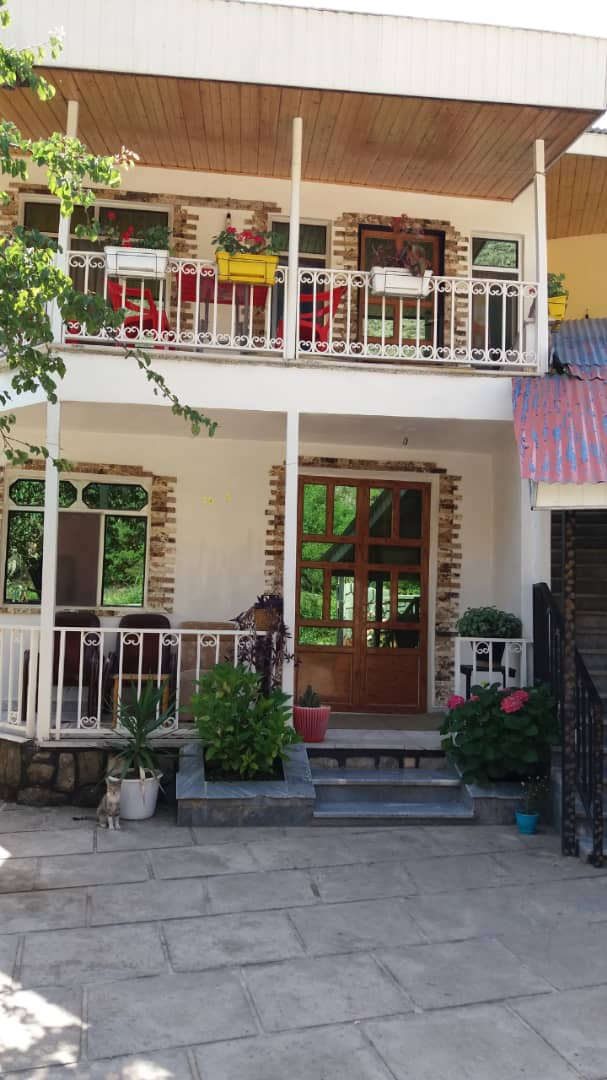 اقامتگاه شیرازی واحد1 کلاردشت 