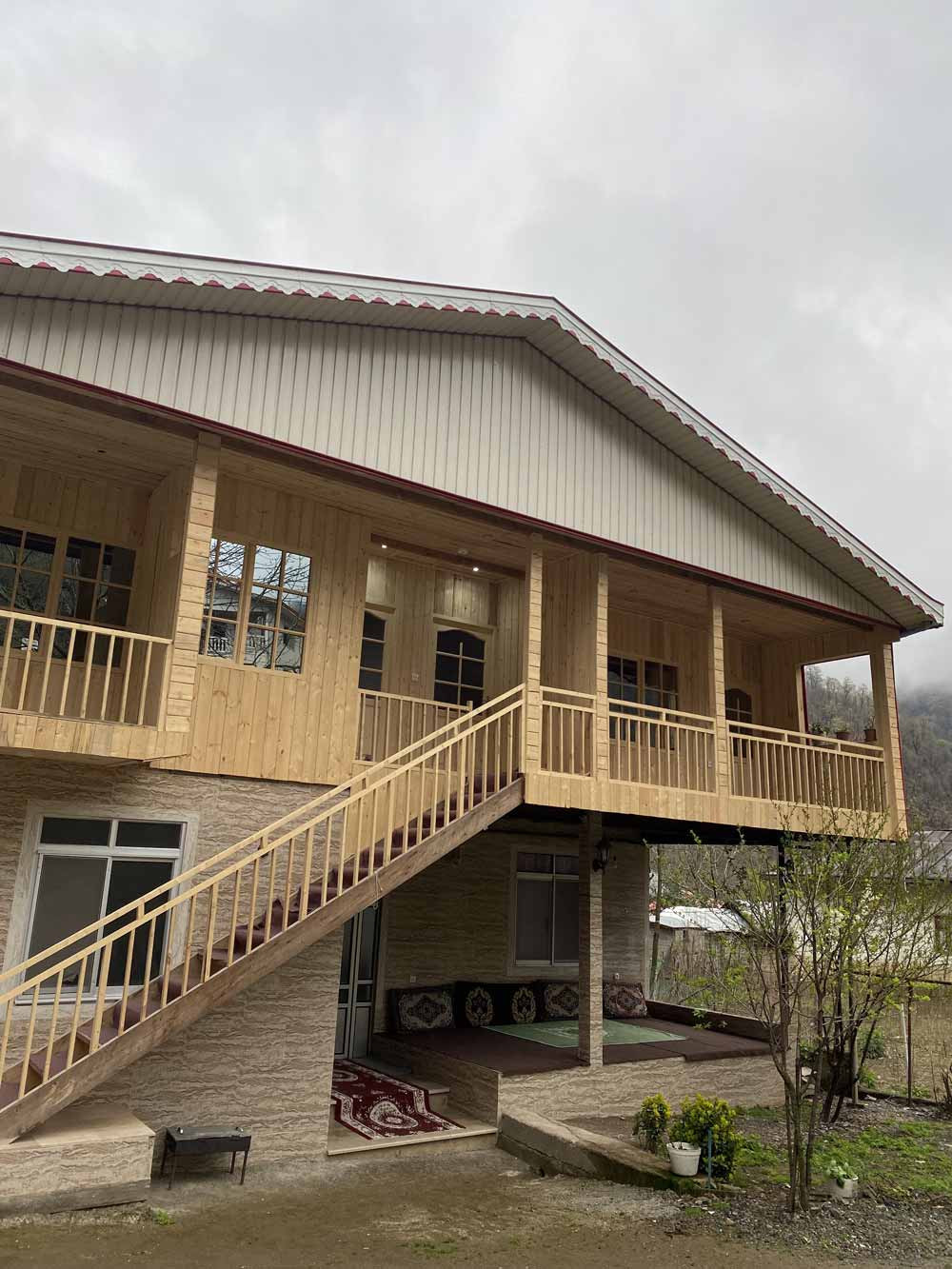 سوئیت همکف گل تاج ماسال 