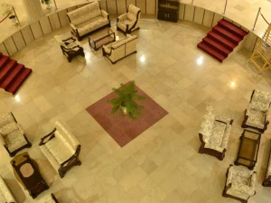 لابی  هتل زنبق یزد