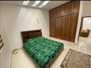 سوئیت جهان نما ساری سوئیت جهان نما ساری