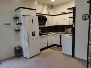 ویلا سپهر گلدشت ویلا سپهر گلدشت