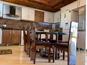 ويلا سه خوابه رویان ويلا سه خوابه رویان