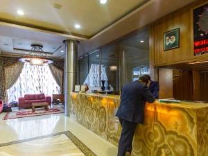 پذیرش هتل پارمیدا مشهد پذیرش هتل پارمیدا مشهد