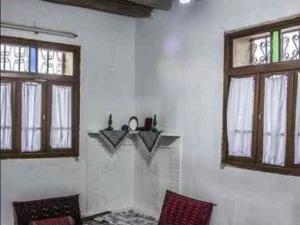 بوم گردی خانه جواهر بوئین و میاندشت بوم گردی خانه جواهر بوئین و میاندشت