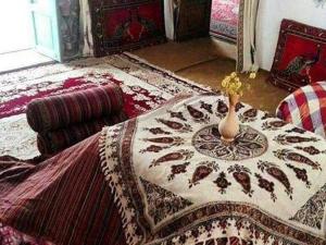 بوم گردی خانه جواهر بوئین و میاندشت بوم گردی خانه جواهر بوئین و میاندشت