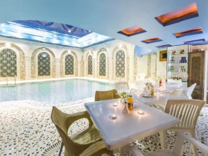 استخر  هتل کریم خان شیراز