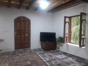 اقامتگاه بوم گردی یورباغ شهمیرزاد اقامتگاه بوم گردی یورباغ شهمیرزاد