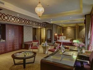 فضای داخلی هتل بزرگ تهران فضای داخلی هتل بزرگ تهران