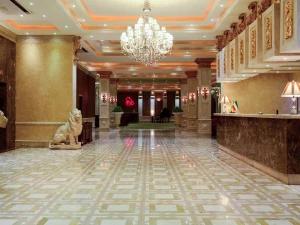 لابی هتل بزرگ تهران لابی هتل بزرگ تهران