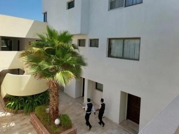 نمای بیرونی هتل آبادگران کیش نمای بیرونی هتل آبادگران کیش