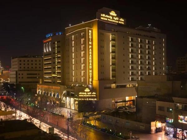 نمای بیرونی هتل نگین پاسارگاد مشهد نمای بیرونی هتل نگین پاسارگاد مشهد