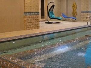 استخر هتل نگین پاسارگاد مشهد استخر هتل نگین پاسارگاد مشهد