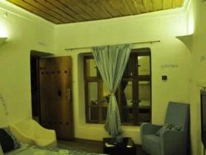 اقامتگاه بوم گردی خانه گل شهمیرزاد اقامتگاه بوم گردی خانه گل شهمیرزاد