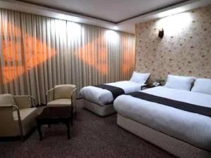 هتل مهربد فیروزه میبد هتل مهربد فیروزه میبد