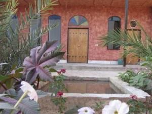 اقامتگاه بوم گردی خانه توریست زواره اقامتگاه بوم گردی خانه توریست زواره