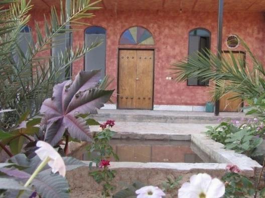 اقامتگاه بوم گردی خانه توریست زواره اقامتگاه بوم گردی خانه توریست زواره