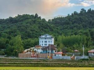 هتل قصر امید فومن هتل قصر امید فومن