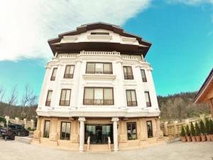 هتل قصر امید فومن هتل قصر امید فومن