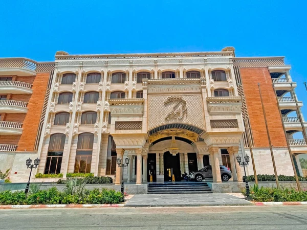 نمای بیرونی  هتل امیرکبیر کیش