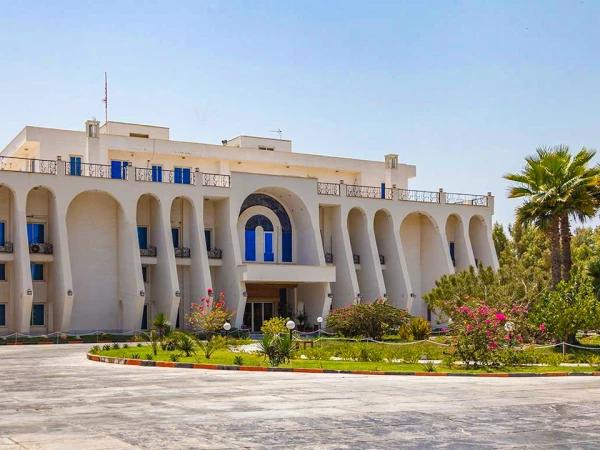 نمای بیرونی هتل آفتاب شرق کیش نمای بیرونی هتل آفتاب شرق کیش