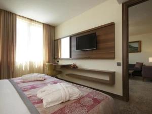 هتل تویاپ پالاس استانبول هتل تویاپ پالاس استانبول