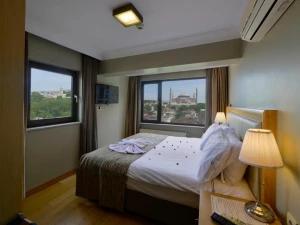 هتل آگورا لایف استانبول هتل آگورا لایف استانبول