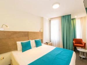 هتل وی پلاس تکسیم استانبول هتل وی پلاس تکسیم استانبول