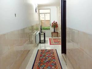 آپارتمان یک خوابه نیم طبقه اول باران یزد آپارتمان یک خوابه نیم طبقه اول باران یزد