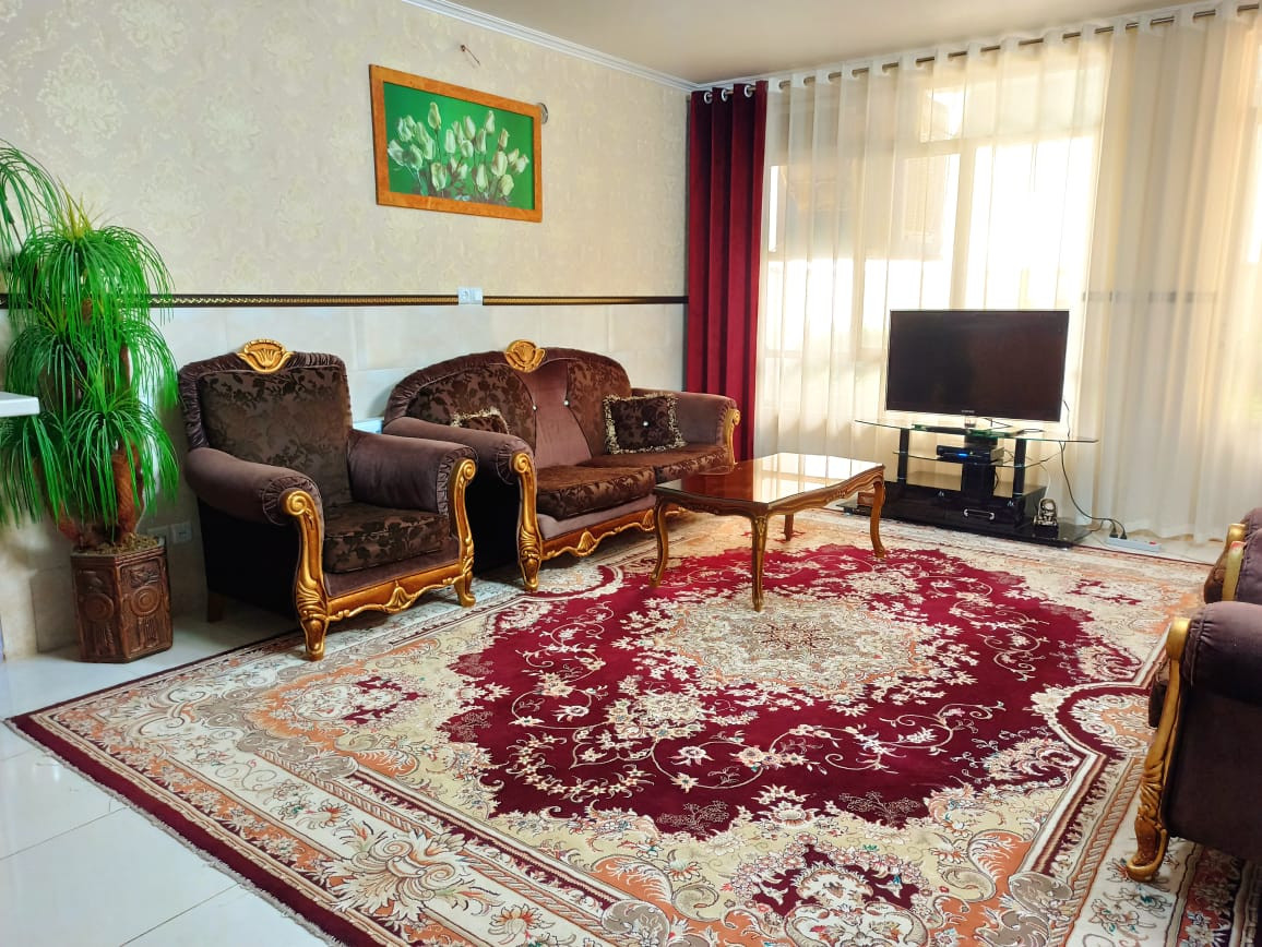 آپارتمان دو خوابه نیم طبقه اول باران یزد 