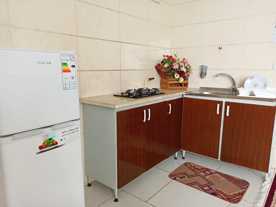 آپارتمان یک خوابه طبقه اول باران 4 یزد 