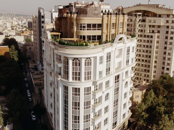نمای بیرونی  هتل ویستریا تهران